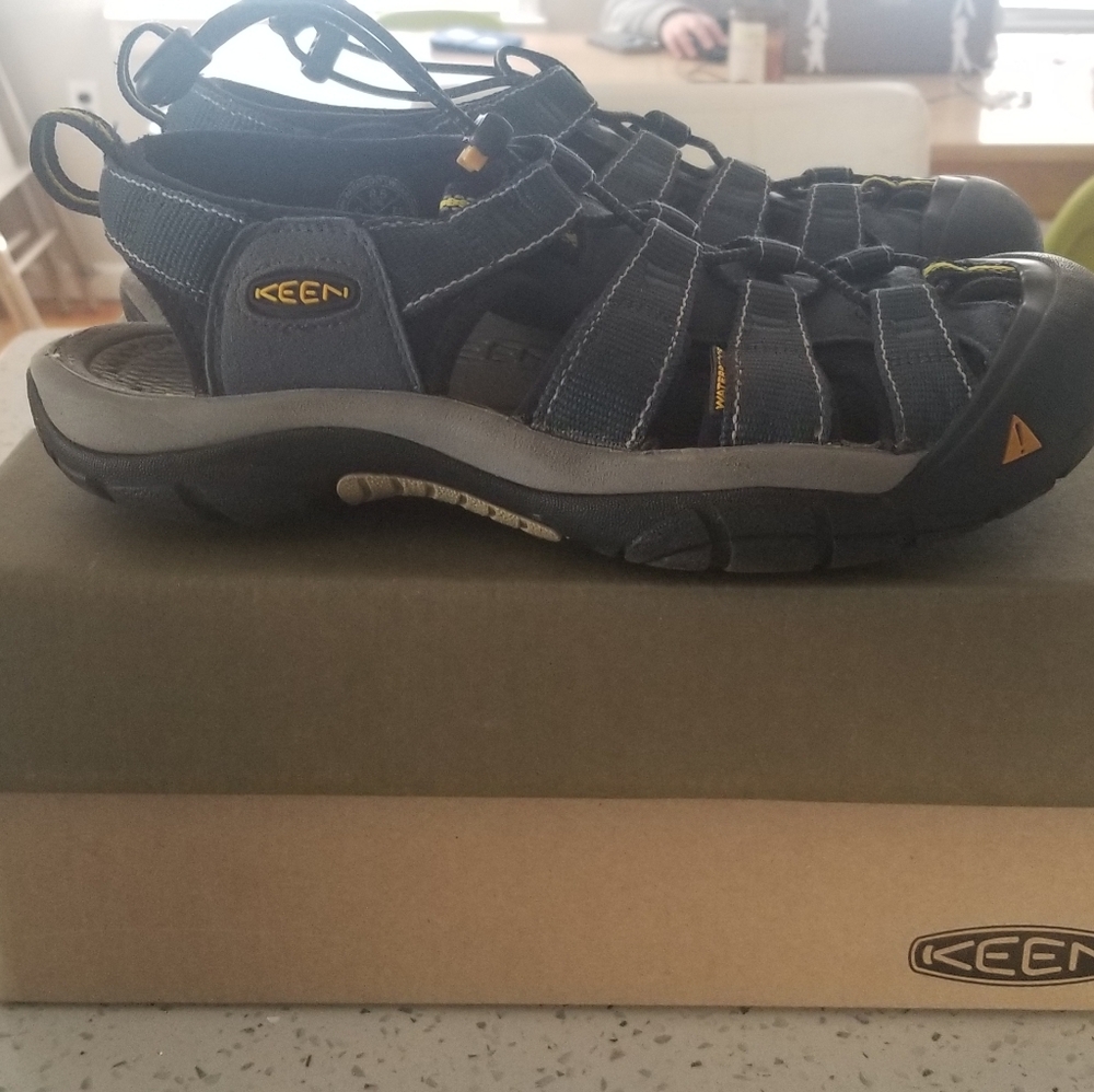 Keen Men 8.5 Newport H2 Navy/Medium Gray